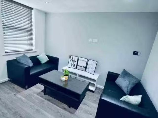 Apartment for rent in Kensington, Calderstones