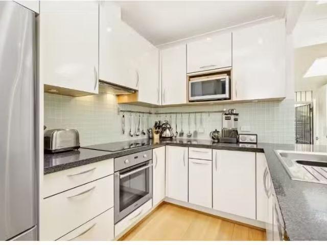 Condo for rent in Sydney, New South Wales