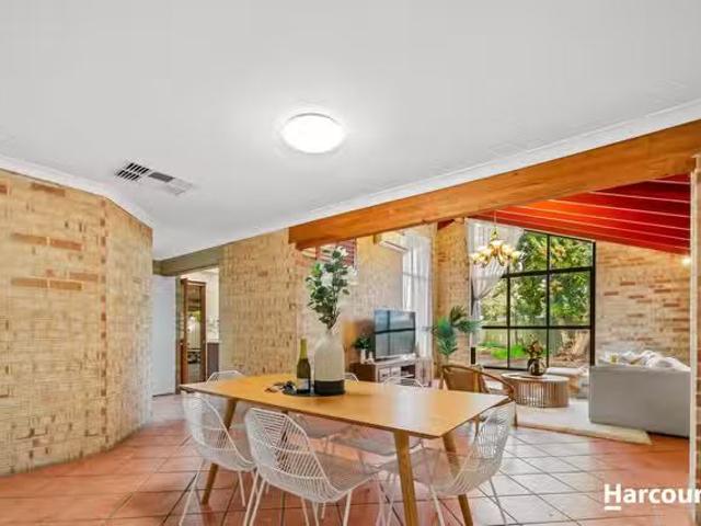 House for rent in Huntingdale, Western Australia