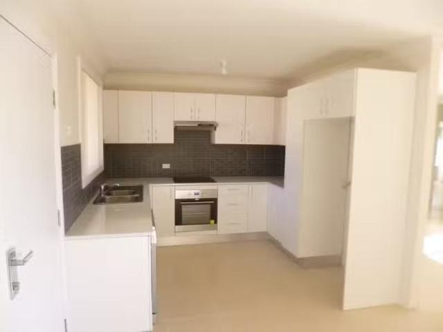 House for rent in Oak Flats Dc, New South Wales