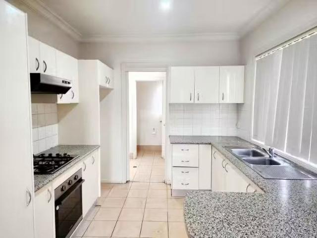Condo for rent in Sydney, New South Wales