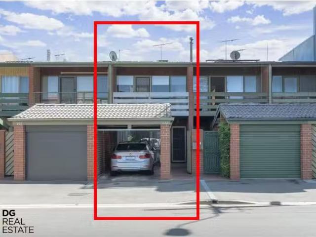 Condo for rent in Horseshoe Creek, South Australia