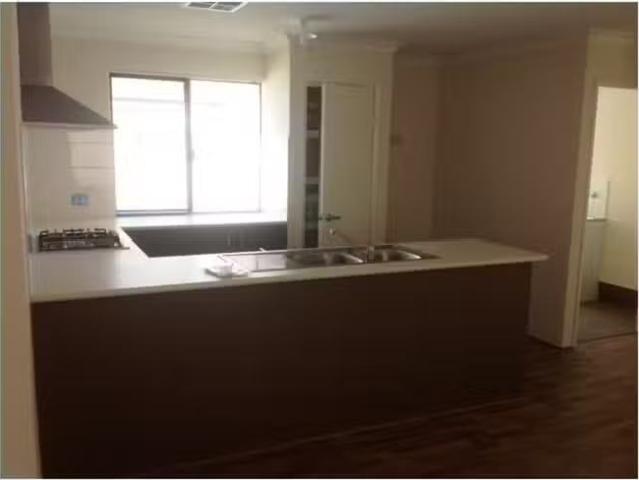 House for rent in Seville Grove, Western Australia