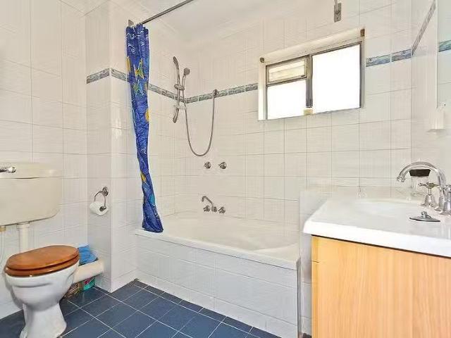 Apartment for rent in Toombul, Queensland