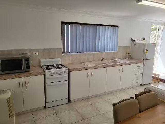 Apartment for rent in Kardinya, Western Australia