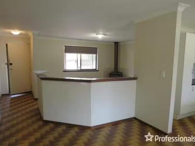 House for rent in Forrestfield, Western Australia