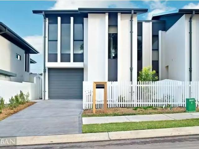 Condo for rent in Sydney, New South Wales