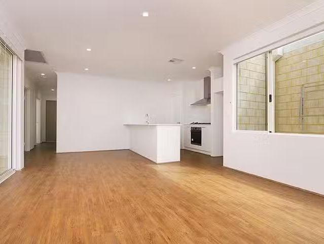 House for rent in Warwick, Western Australia