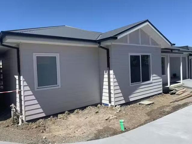 Apartment for rent in Riddells Creek, Victoria