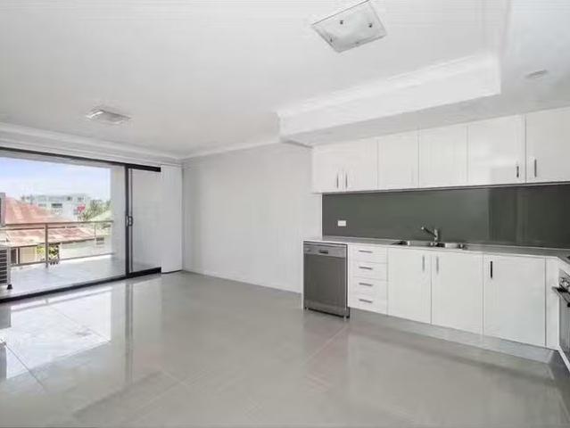 Apartment for rent in Toombul, Queensland