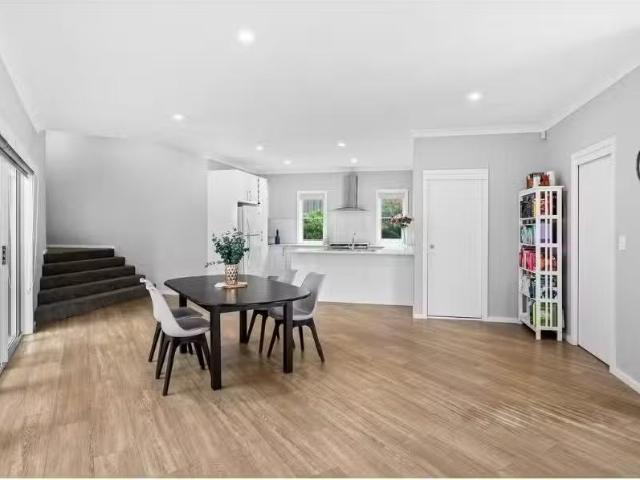 House for rent in Wollongong West, New South Wales