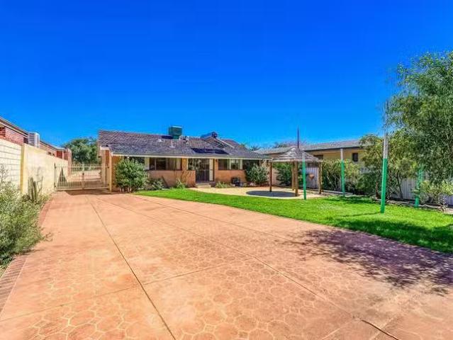 House for rent in Hamilton Hill, Western Australia
