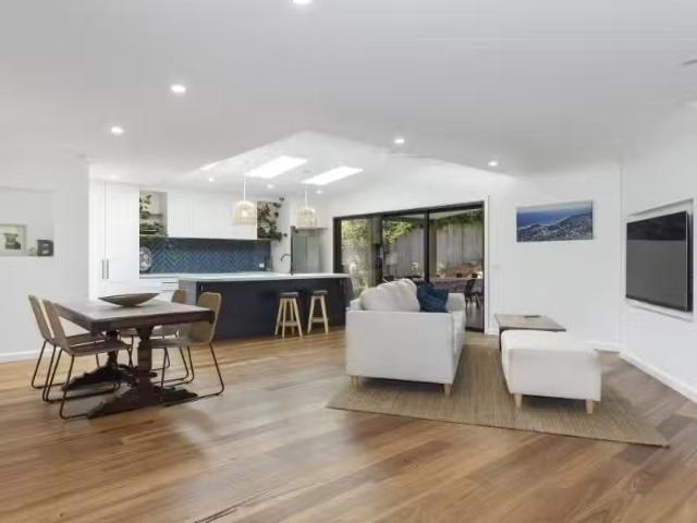 House for rent in Bateau Bay, New South Wales