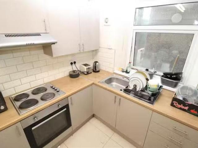 House for rent in Pontypridd, Wales