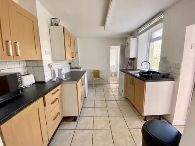 House for rent in Pontypridd, Wales