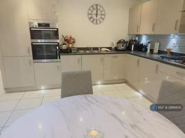 House for rent in New Bilton, Warwickshire
