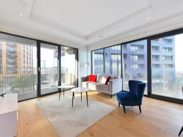 Apartment for rent in London City Island, Blackwall