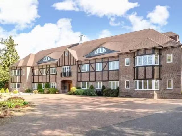 Apartment for rent in Five Acres, Hertfordshire