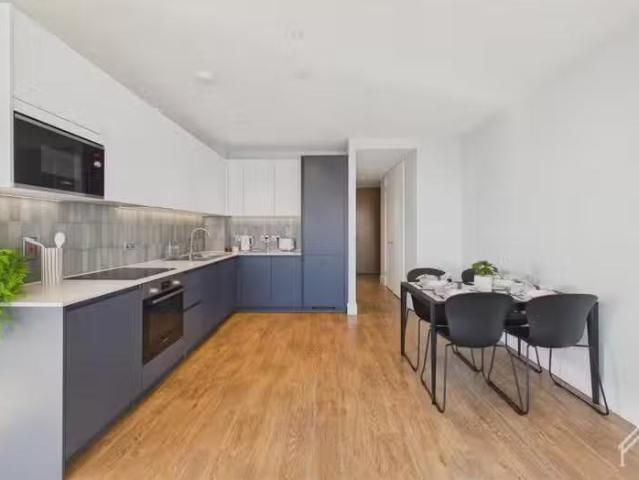 Apartment for rent in Brentford End, Greater London