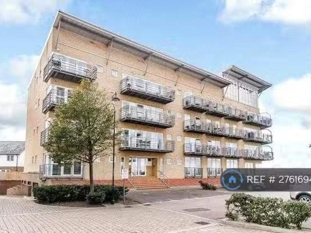 House for rent in Swanscombe and Greenhithe, Monks Orchard