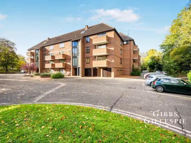 House for rent in London Borough of Harrow, Greater London
