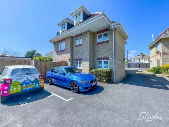 House for rent in Littlecote, West Sussex