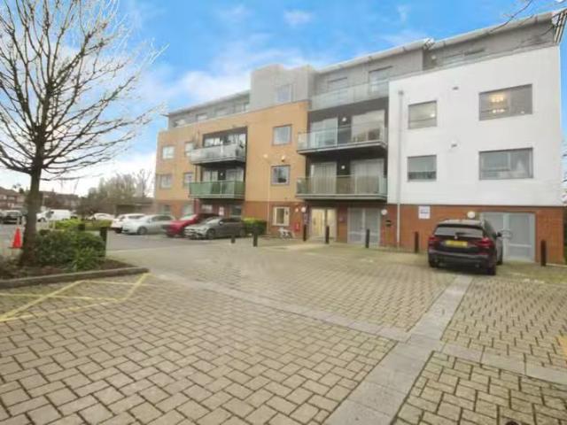Apartment for rent in London Borough of Merton, Greater London