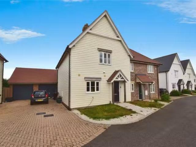 House for rent in Chelmondiston, Suffolk