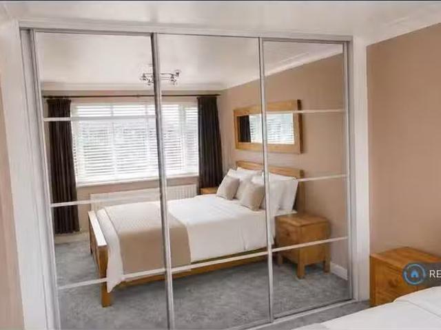 House for rent in Badshot Lea, Waverley