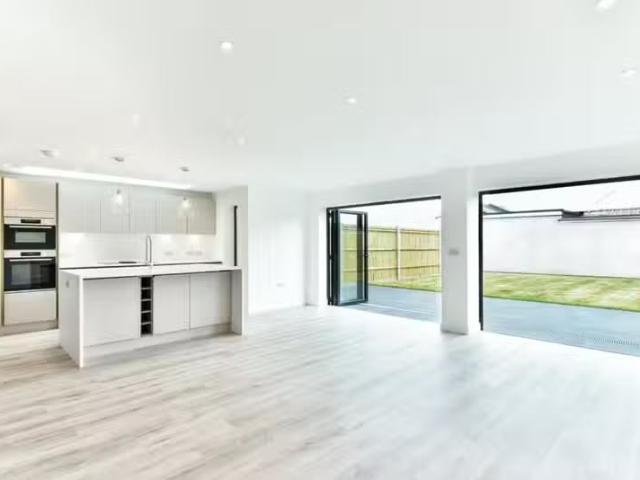 House for rent in Fishersgate, West Sussex