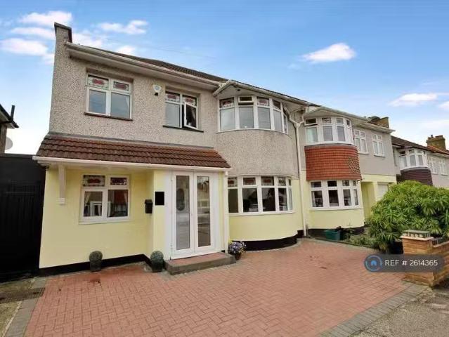 House for rent in Welling, Greater London
