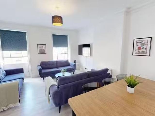 House for rent in Five Acres, Hertfordshire