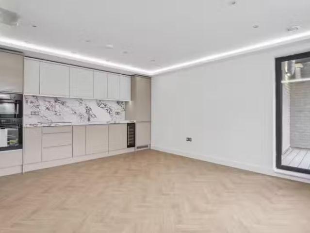 Apartment for rent in London Borough of Croydon, Sanderstead