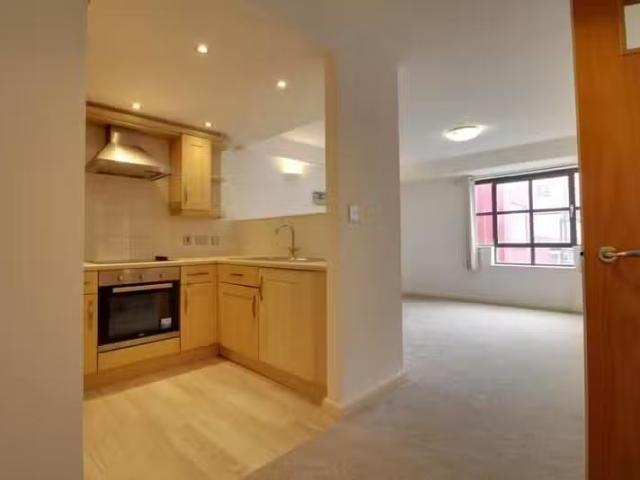 Apartment for rent in Carnbroe, Scotland