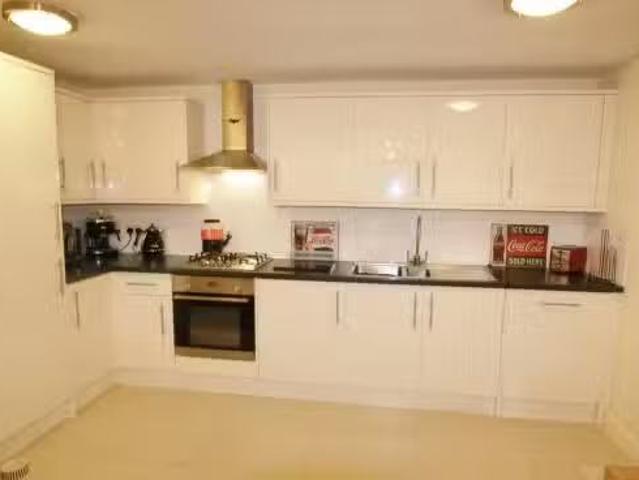 Apartment for rent in Eden Park, Greater London