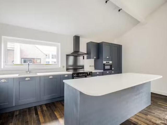 Apartment for rent in Baildon, West Yorkshire