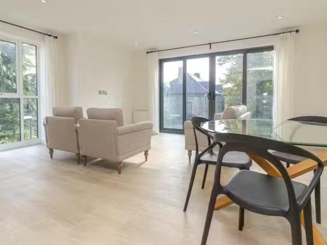 Apartment for rent in Falcon Lodge, Wales
