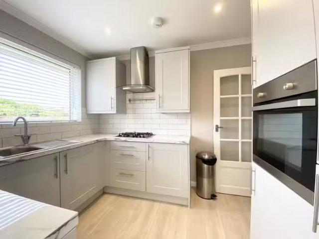 House for rent in Plasnewydd, Falcon Lodge
