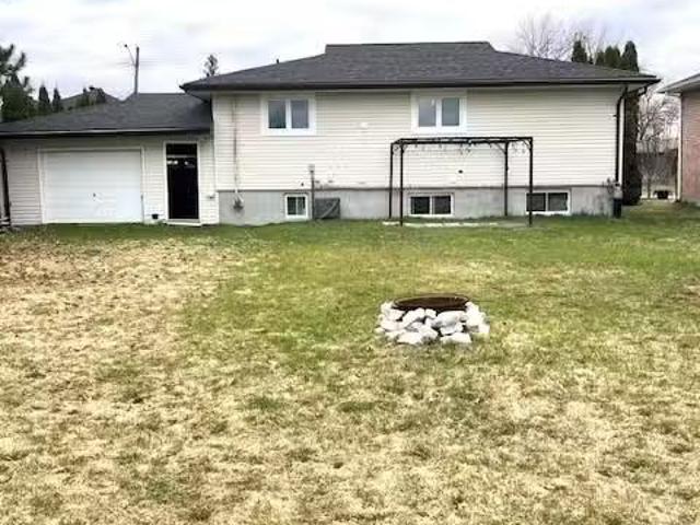 Condo for rent in Wanup, Ontario