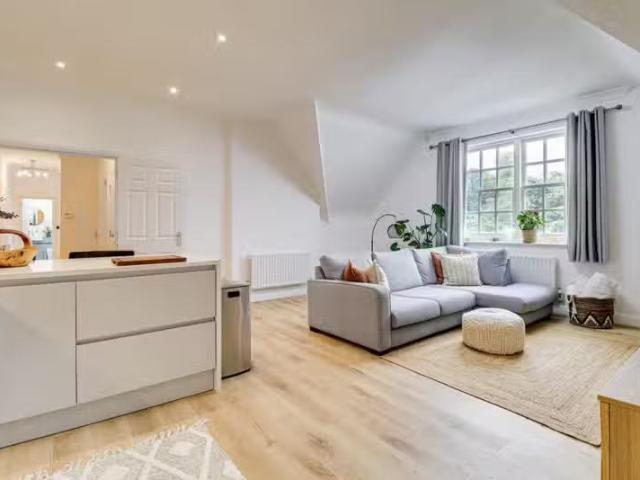 House for rent in Napsbury Park, Five Acres