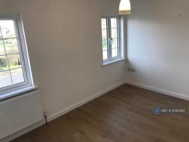 House for rent in Perryfields, West Sussex