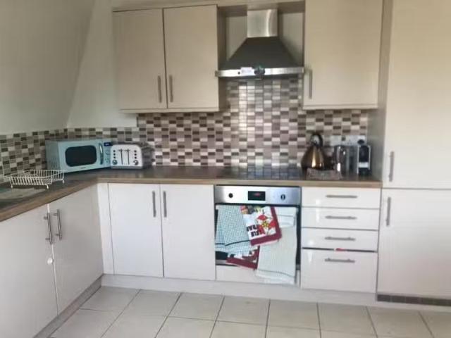 House for rent in London Borough of Croydon, Waddon