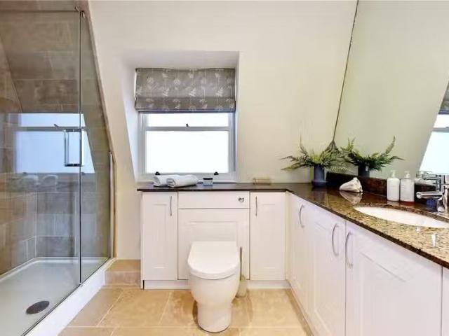 Apartment for rent in Earl's Court, Earl's Court