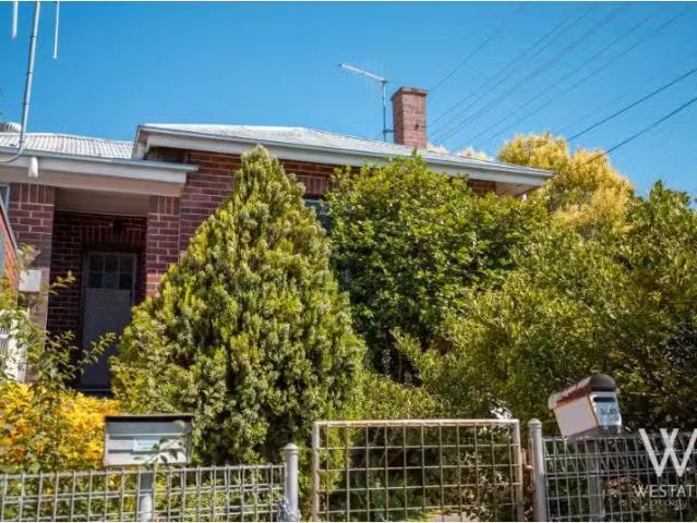 Condo for rent in Bathurst, New South Wales