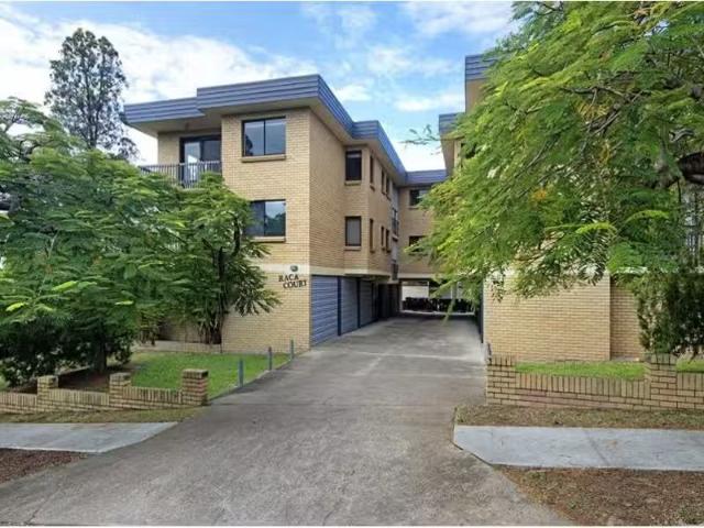 Apartment for rent in Toombul, Queensland