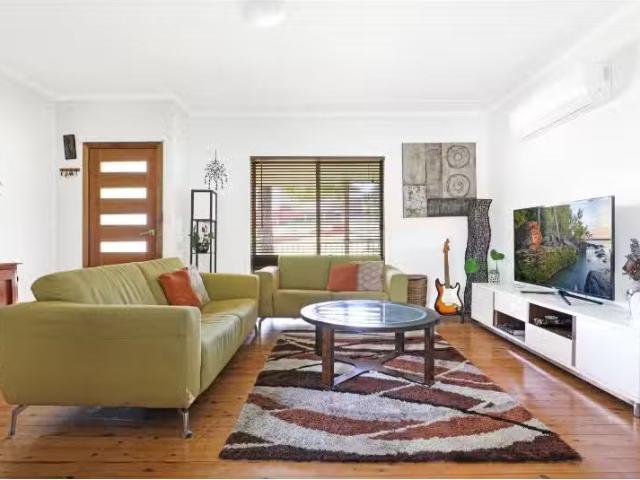 House for rent in Wollongong West, New South Wales