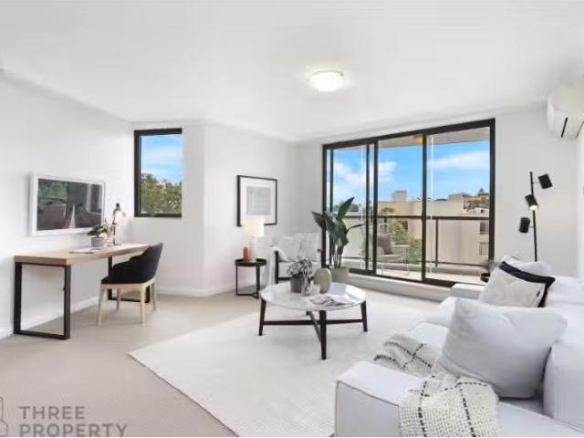 Apartment for rent in Lower North Shore, Sydney