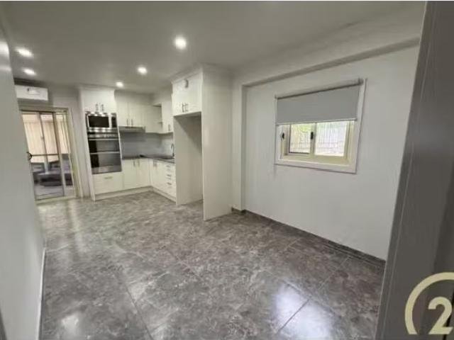 Apartment for rent in Green Valley, Sydney