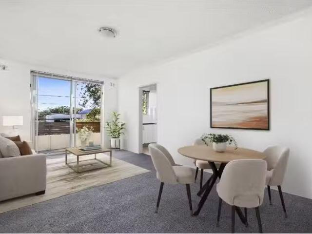 Apartment for rent in Lower North Shore, Sydney