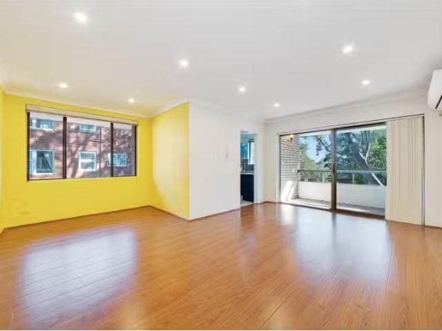 Apartment for rent in Lower North Shore, Sydney